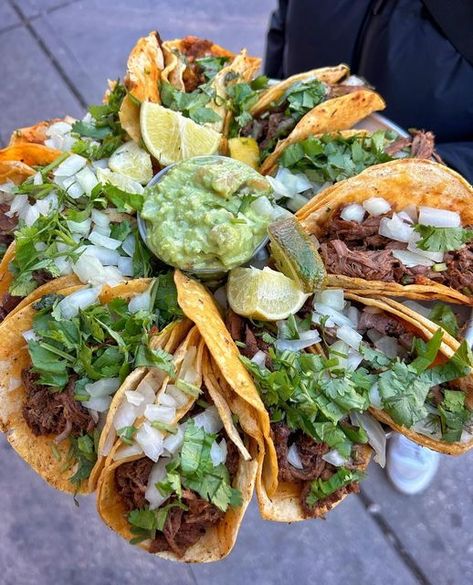 Mexican Plates Food, Tacos Platter, Elote Cart, Taco Display, Mexican Platter, Steak Platter, Taco Plate, Taco Tray, Taco Platter