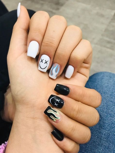 Louis Tomlinson Concert Nail Ideas, Louis Tomlinson Acrylic Nails, Larry Stylinson Nails Ideas, Louis Tomlinson Concert Makeup, Larry Stylinson Nails, Larry Nails, Louis Tomlinson Nails Ideas, Louis Tomlinson Inspired Nails, Louis Tomlinson Nails Designs