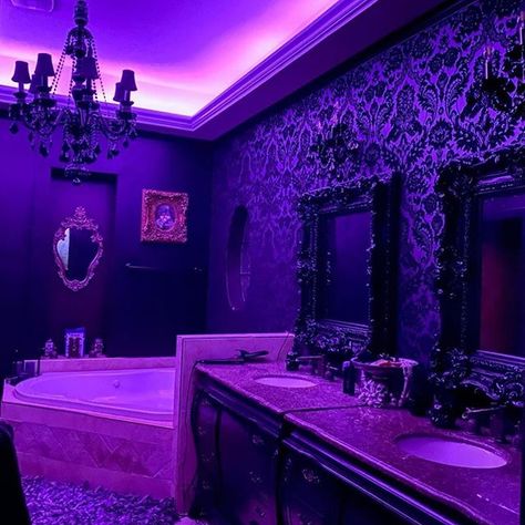 Goth Bathroom Ideas, Victorian Gothic Bathroom, Bathroom Mirror Diy, Goth Bathroom Decor, Gothic Bathroom Ideas, Goth Bathroom, Gothic Bathroom Decor, Gothic Homes, Gothic Bathroom