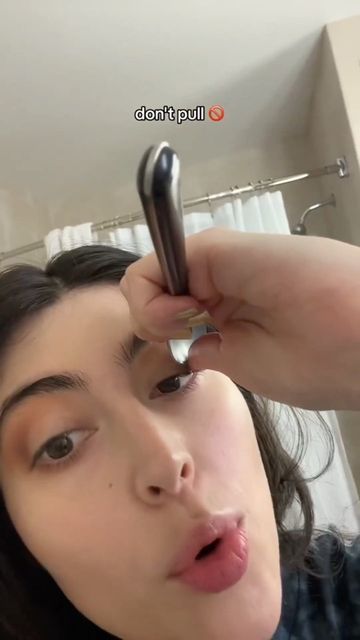 Curling Eyelashes With Spoon, How To Curl Your Lashes Natural, Curl Eyelashes With Spoon, How Do You Curl Your Eyelashes Without A Curler, Curling Lashes Without Curler, How To Curl Your Eyelashes With A Spoon, How To Curl Your Eyelashes Without An Eyelash Curler, How To Curl Eyelashes With A Spoon, Curling Lashes With Spoon