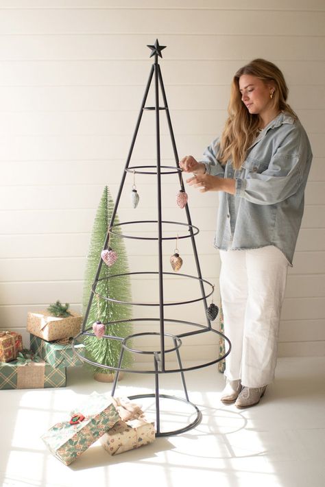 Rotating christmas tree stand