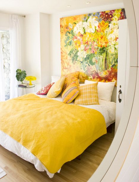 Cool Headboards, Små Rum Lidt Plads, Rustic Homes, Homes Decor, Guest Bedroom Decor, Yellow Bedroom, Beautiful Bedrooms, Cool Stuff, Dream Bedroom