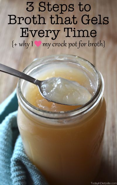 Benefits Of Bone Broth, Bone Broth Recipes, Bone Broth Soup, Bone Broth Diet, Bone Broth Recipe, Beef Bone Broth, Living Under A Rock, Broth Recipes, Bone Broth