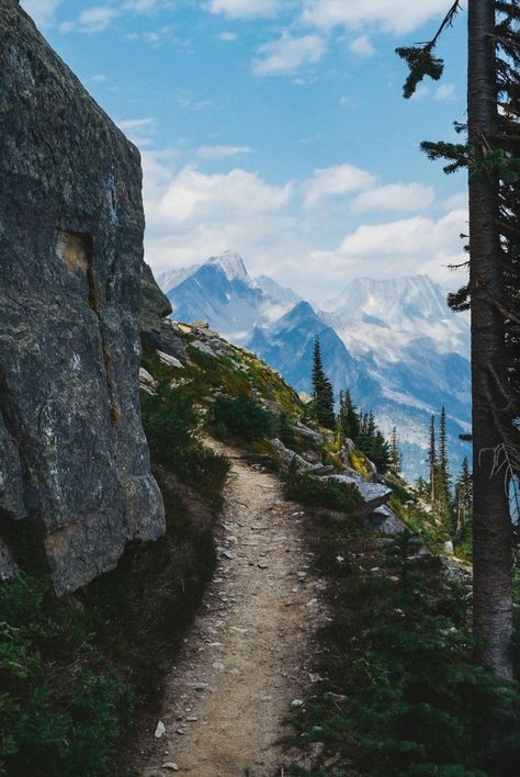 Gallery | jamescapet | VSCO | aesthetic summer hikes mountains camping hiking outdoors wallpaper Vision Board Pictures Mountains, Hiking Wallpaper Aesthetic, Sable Peak Aesthetic, Hiking Mountain Aesthetic, Hiking Aethestic, Hiking Aesthetic Wallpaper, Hiking Asethic, Mountain Hike Aesthetic, Adventours Aesthetic