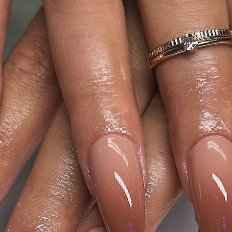 Gold Airbrush Nails, Dark To Light Ombre Nails, Airbrush Design Nails, Ombre Nails Brown, Ombre Brown Nails, Ombre Nude Nails, Dark Ombre Nails, Ombré Gel Nails, Brown Ombre Nails