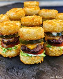 Gluten Free Brands, Slider Buns, Tater Tots, Food Reviews, Appetizers For Party, Appetizers Easy, Easy Snacks, Tater Tot, Soul Food