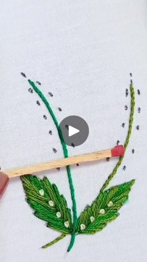 Flower Hand Embroidery, Patterns Embroidery, Embroidery Letters, Embroidery Videos, Sewing Stitches, Watercolor Paintings Tutorials, Hand Embroidery Pattern, Diy Sewing Clothes, 3d Flowers