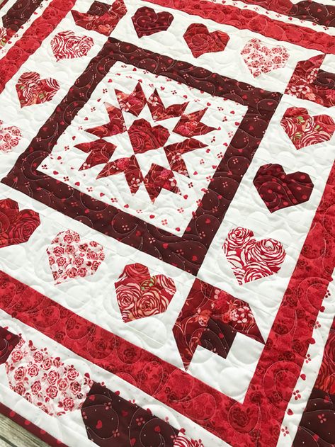 Valentines Quilts, Valentines Quilt, Valentine Quilts, Medallion Quilts, Heart Quilts, Hand Quilting Patterns, Big Block Quilts, Heart Quilt Pattern, Red And White Quilts