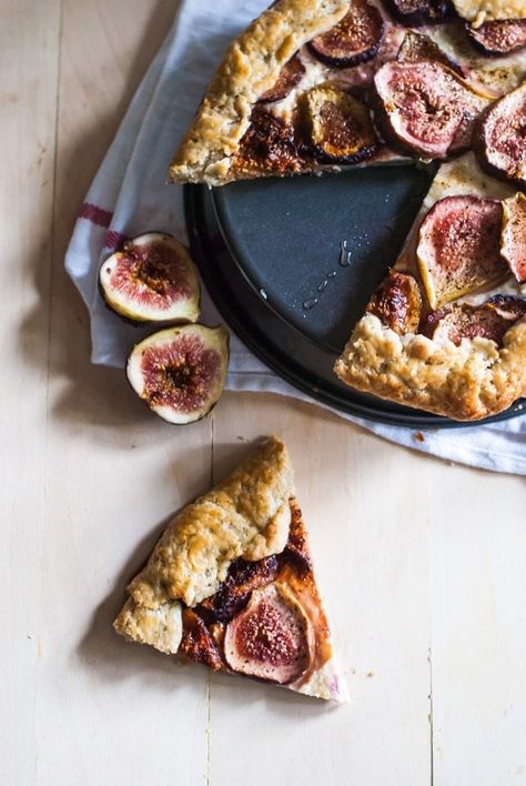 Fig And Honey Cheesecake Galette - A Cookie Named Desire Fig Galette, Cheesecake Galette, Galette Dough, Honey Cheesecake, Fig And Honey, Fig Dessert, French Foods, Butter Crust, Galette Recipe