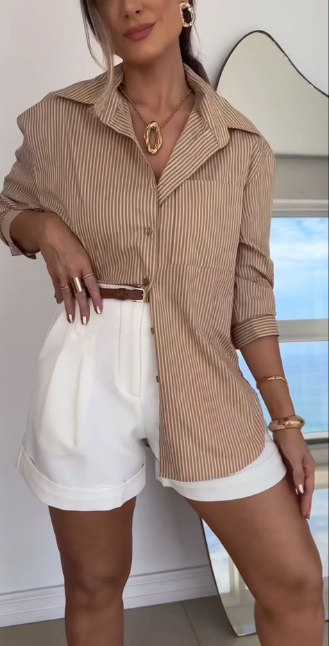 fall outfit casual outfit #trendy #cute #shirts #amazonbuys Elegante Casual, Looks Chic, Summer Fashion Outfits, Mode Inspiration, Elegant Outfit, Outfits Casuales, Moda Fashion, Look Fashion, Classy Outfits