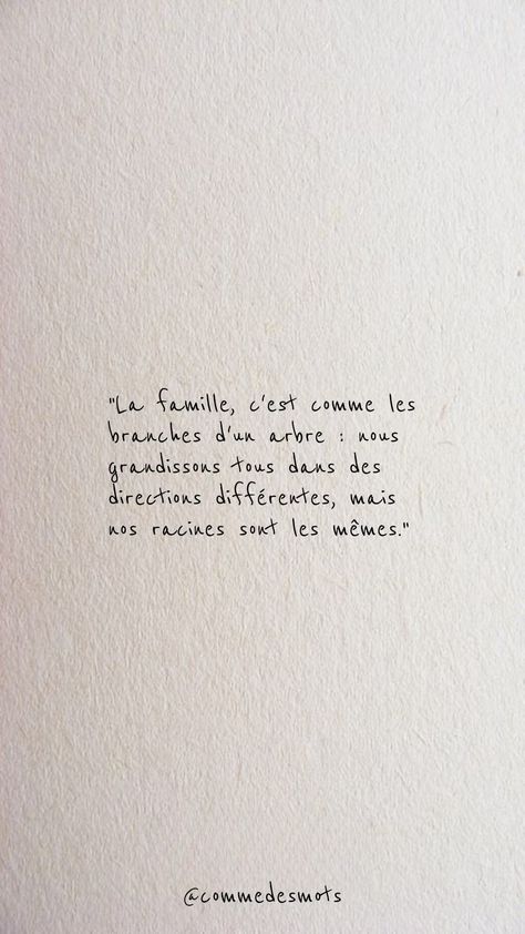 citation du jour sur le thème de la famille : "La famille, c’est comme les branches d’un arbre : nous grandissons tous dans des directions différentes, mais nos racines sont les mêmes." Poems About Family, Citation Parents, Family Poems, Big Mom, Mom Life Quotes, Scrapbook Albums, One In A Million, Positive Thoughts, Constellations