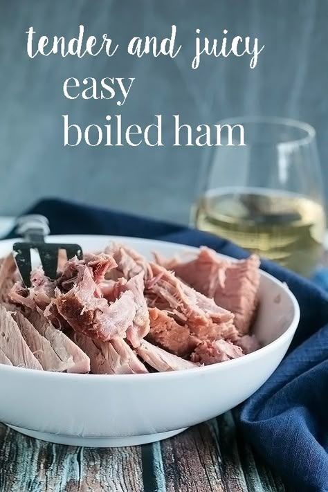 A delicious boiled ham recipe that falls apart and melts in your mouth. Perfect for special occasions and feeding a crowd of guests!  #cookswithcocktails #boiledham #easterham #easyhamrecipe Recipes Pot Roast, Easy Ham Recipes, Keto Easter, Boiled Ham, Easter Dinner Menus, Dinner Meat, Ham Dinner, Easter Ham, Main Course Meals