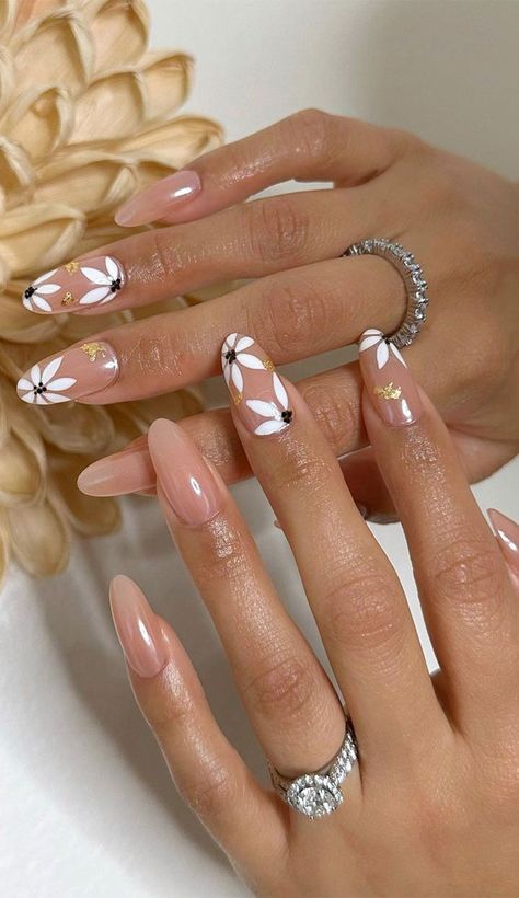 Corner Flower Nail Design, Realistic Flower Nails, Nude Nails With White Flowers, Neutral Nail Flower Designs, White Nail Pink Flower, Floral Nails Nude Base, Cute Flower Nails, Inbuilt Flower Nail Art, Spring Flower Nails