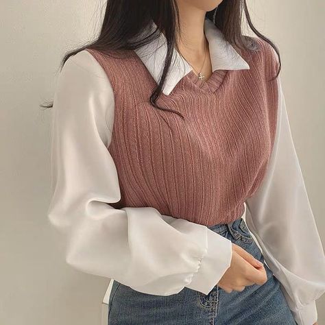 Korean Shirts, French Women Style, Lantern Sleeve Top, Fall Vintage, Spring Blouses, Women Long Sleeve Tops, Knit Tops, Elegant Shirt, Outfit Goals