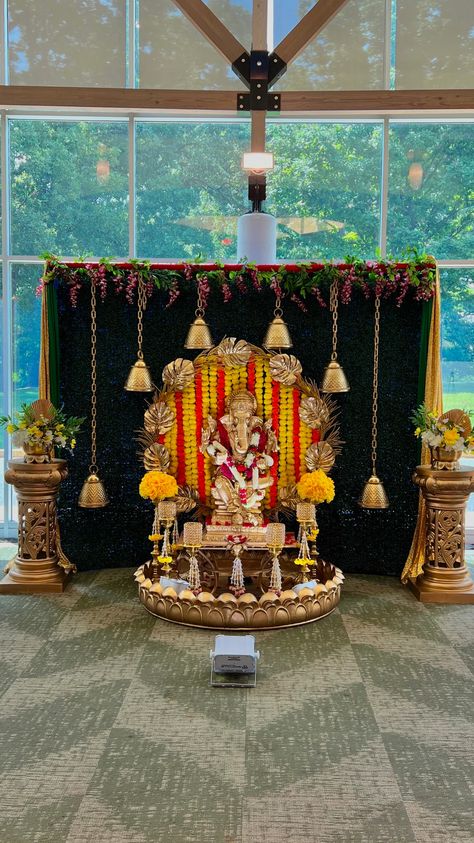 Arangetram Decoration Ideas, Arangetram Decor, Flower Decoration For Ganpati, Gym Layout, Ganesha Festival, Chaturthi Decoration, Hindu Wedding Decorations, Ganpati Decoration Theme, Bharatanatyam Costume