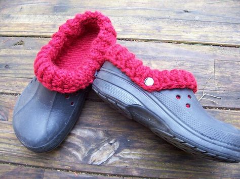 Croc socks...my own pattern! Croc Socks, Ravelry, Slippers, Socks, Knitting, Crochet, Pattern