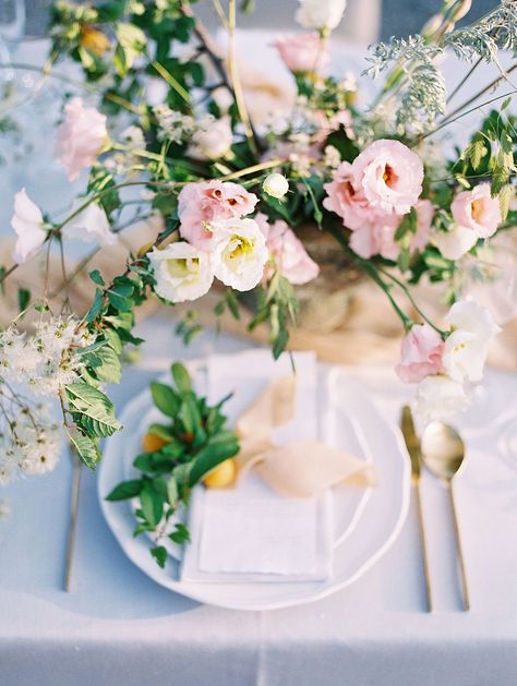 How to Have The Perfect Tuscany Elopement Tuscany Elopement, Place Setting Inspiration, Carrot Flowers, Wedding Cross, Tuscan Wedding, Beautiful Table Settings, Ceremony Ideas, Outdoor Reception, Floral Studio