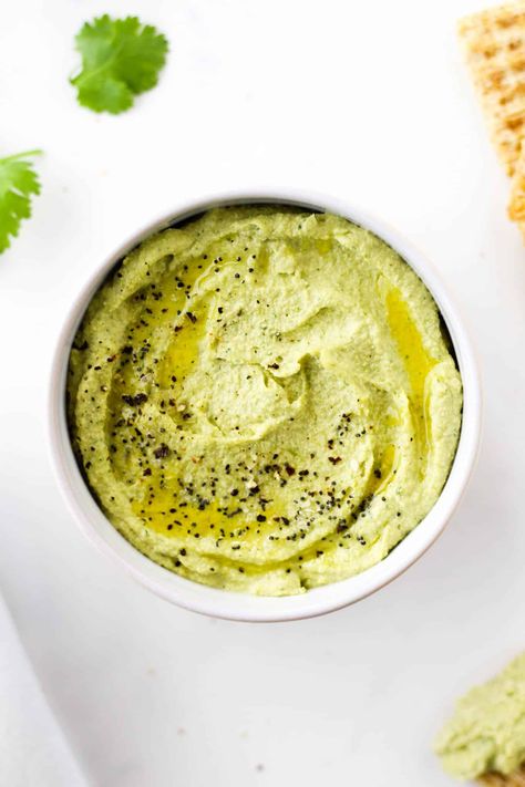 Easy Edamame Hummus (Vegan + Gluten-Free) - Hannah Magee RD Pistachio Dip, Edamame Hummus, Garlic Hummus, Beet Hummus, Feta Dip, Whipped Feta, Yummy Dips, Canned Chickpeas, Perfect Breakfast