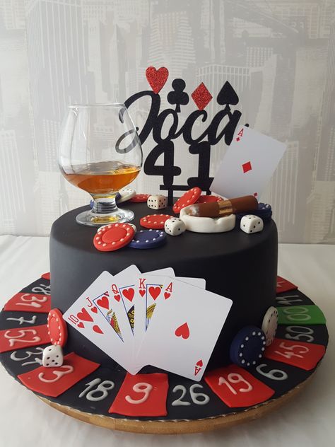 Casino cake by Sanjin slatki svijet Casino Cakes For Men, 21st Birthday Cake For Guys, 40th Birthday Cakes For Men, Casino Cake, Poker Cake, Vegas Cake, Casino Birthday Party, Cake For Men, 22nd Birthday Cakes