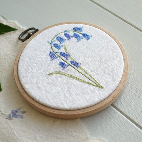 A 'blue-tiful' addition to your home. Our embroidered bluebell hoops - link below. #bluebells #embroidery #handmade #homedecor #springdecor Bluebell Flower, Blue Bell Flowers, Embroidered Hoop, White Linen Fabric, Embroidered Gifts, Wooden Hoop, Room Dimensions, Charm Gift, Blue Hues