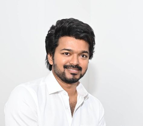 Vijay Latest Photos Hd, Vijay Photos, Thalapathi Vijay, Actor Vijay, Famous Indian Actors, Beauty Iphone Wallpaper, Woman Artwork, Outer Design, Black Woman Artwork