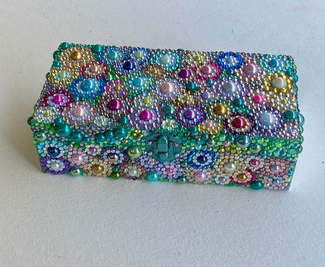 Glass Mirror Tiles, Sparkle Gift, Floral Mosaic, Hand Painted Card, Beads Pictures, Mirror Tiles, Vintage Jewelry Crafts, Vintage Jewelry Box, Altered Boxes