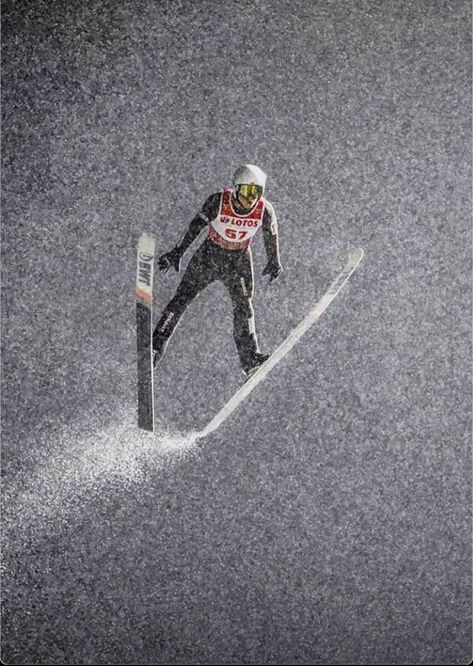 Skiing Humor, Ski Jump, Icon Ideas, Animal Reference, Winter Air, Ski Jumping, Winter Vibes, Winter Olympics, Winter Sports