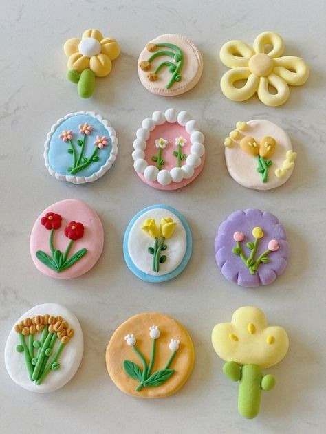 Mini Air Clay Ideas, Polymer Clay Kawaii Tutorial, Garden Cookies, Clay Idea, Easy Clay Sculptures, Crea Fimo, Magnet Ideas, Pastel Cupcakes, Mini Clay