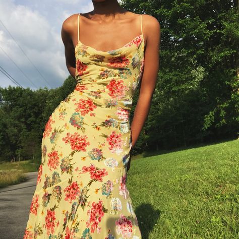 90s Floral Dress, Diy Vetement, Floral Slip Dress, 90s Floral, Early 90s, 2020 Fashion, Inspiration Mode, Mode Vintage, Looks Style