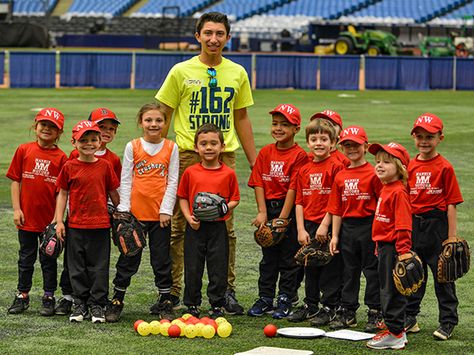 How To Coach Tee Ball Practice | Jeff Rodin of the Arizona Diamondbacks discusses the proper way for coaches to engage youth in T-ball. Tee Ball Practice Ideas, Tball Drills, Tball Coach, Softball Drills, Tee Ball, Team Motivation, T Ball, Arizona Diamondbacks, Sports Balls