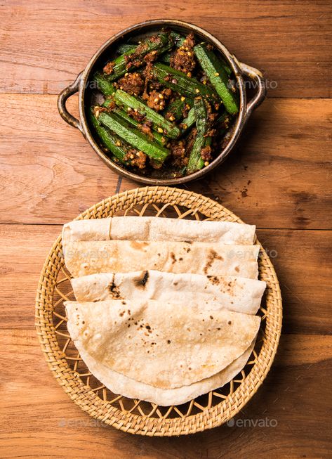 Chapati Photography, Ladyfingers Recipe Indian, Homemade Indian Food, Okra Bhindi, Bhindi Fry, Bhindi Masala, Indian Food Photography, Gujarati Snacks, Variety Food