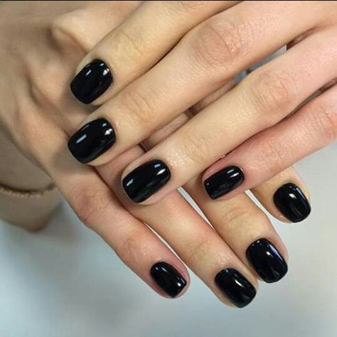 Dark Sns Nail Colors, Black Nails Short Simple, Black Mani Pedi, Black Natural Nails, Black Gel Nails Short, Black Nails Short, Black Gel Nails, Sns Nails Colors, Hard Gel Nails