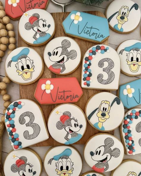 All Posts • Instagram Friends Cookies, Γενέθλια Mickey Mouse, Mickey 1st Birthdays, Mickey Mouse Cookies, Mickey Birthday Party, Disney Cookies, Edible Favors, Mickey Birthday, Safari Birthday