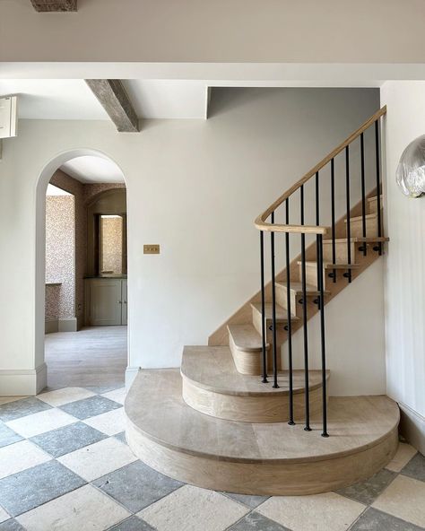 This week was bittersweet as we completed our Wiltshire Farmhouse project. This one holds a special place, between dream clients who gave… | Instagram Grand Entryway, Living Tv, Staircase Design, Stairs Design, Home Reno, Bari, House Inspo, My Dream Home, Future House