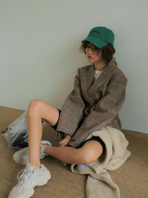 checkered blazer green cap brown trainers jumper autumn formal fall casual outfits clothes korean fashion school street everyday comfy aesthetic soft minimalistic kawaii cute g e o r g i a n a : c l o t h e s Girl Mirror, Park Sora, Green Cap, Mirror Pics, Ulzzang Fashion, Korea Fashion, Fashion Korean, 가을 패션, Korean Street Fashion