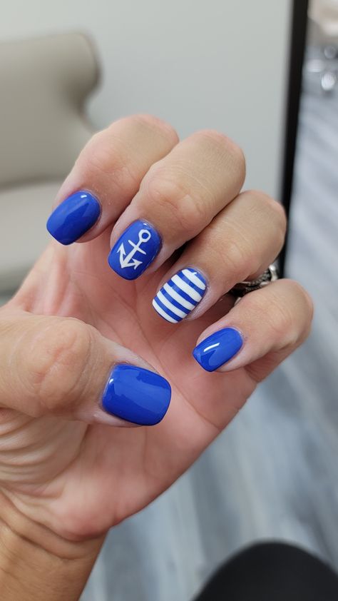 Nail Designs For Cruising, Cruise Manicure Ideas, Cruise Inspired Nails, Short Cruise Nails, Cruise Ship Nails, Cruise Nails Bahamas, Summer Cruise Nails, Nails For Cruise Vacations, Disney Cruise Nails