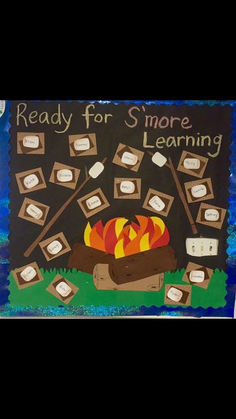 Campfire S'mores bulletin board Camping Bulletin Boards, Fall Bulletin Board Ideas, Camping Preschool, Camping Theme Preschool, November Bulletin Boards, Fall Bulletin Board, Summer Bulletin Boards, Camping Classroom, Camping Theme Classroom