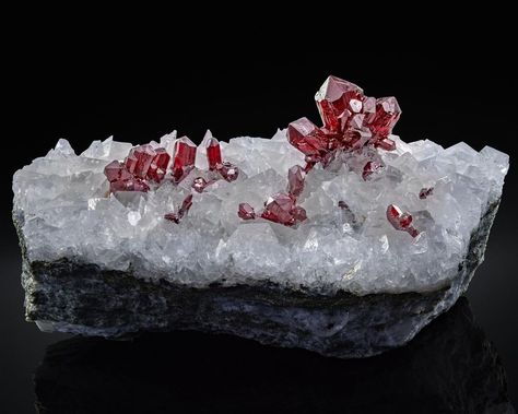 Red proustite crystals with Calcite matrix!  Locality: Bouismas mine, Bou Azzer, Drâa-Tafilalet Region, Morocco Size: 45 x 28 x 22mm  Geology Love ❤️  Credits: @finemineralphotography Minerals And Gemstones, Rocks And Gems, Geology, Matrix, Morocco, Gems, Gemstones, Crystals, Red