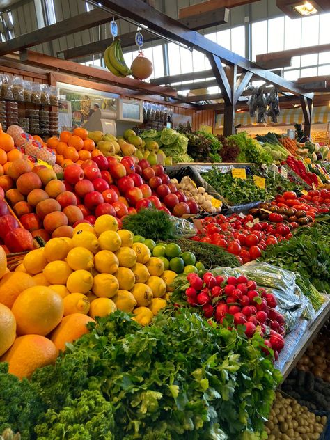 Supermarket Pictures Aesthetic, Supermarket Aesthetic, Clean Mind, Farming Ideas, Green Market, Breakfast Table Setting, Mini Market, Food Insecurity, Home Vegetable Garden