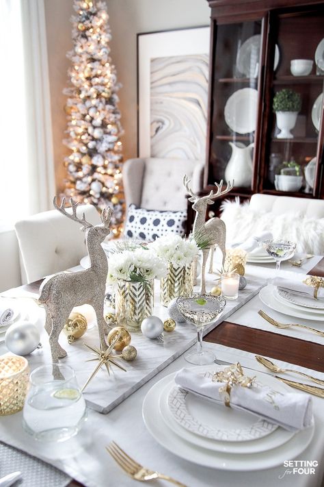 See my Styled and Set Christmas Table Decor Ideas - tips on seating, centerpiece ideas, place setting ideas, festive decor and more! #christmastree #centerpiece #christmasornaments #placesettingideas Christmas Table Decor Ideas, Winter Table Decorations, Christmas Table Decorations Centerpiece, Christmas Dining Table Decor, Diy Christmas Table, Silver Christmas Decorations, Tafel Decor, Christmas Table Decor, Christmas Dining Table