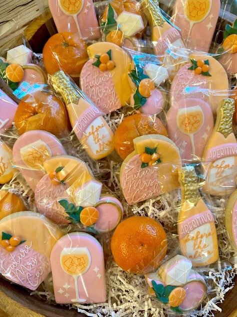 Aperol Spritz Bridal Shower Theme Cookies, Aperol Spritz Cookies Decorated, Aperol Spritz Cookies, Sun And Spritz Bachelorette, Bachelorette Food Ideas, Spritz Party, Hens Ideas, Bachelorette Cookies, Enchanted Garden Wedding