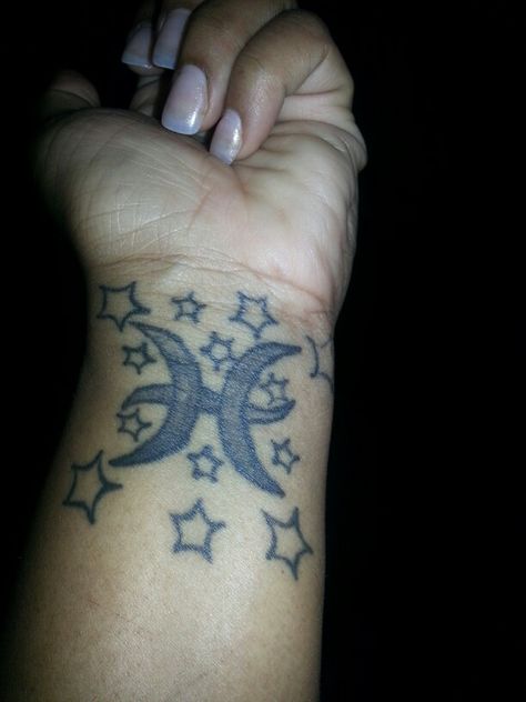 My Pisces tattoo! Pisces Wrist Tattoo, Pisces Tattoo Designs, Pisces Tattoo, Tattoo Wrist, Pisces Tattoos, Hand Tattoos For Women, Pretty Tattoos For Women, Small Hand Tattoos, Cute Tattoos For Women