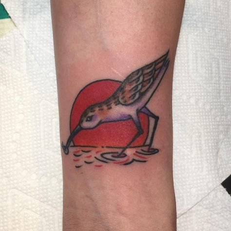 Sand Piper tattoo Sand Piper Tattoo, Tattoo Organization, Sandpiper Tattoo, Piper Tattoo, Sand Piper, Cat Tat, Beach Tattoo, Shorebirds, Connect The Dots