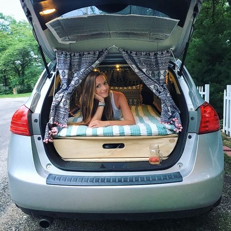 #vanlife • Instagram photos and videos Astuces Camping-car, Sleeping In Your Car, Kangoo Camper, Suv Camper, Auto Camping, Minivan Camping, Suv Camping, Camping Must Haves, Car Camper