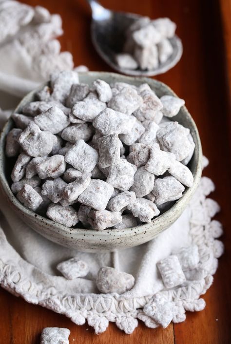 The BEST Puppy Chow aka Muddy Buddies Recipe!! Puppy Chow is a classic snack mix that everyone loves! Rice Chex coated in a silky mixture of chocolate and peanut butter all coated in powdered sugar. #cookiesandcups #puppychow #muddybuddies #snackmix Easy Puppy Chow Recipe, Chex Muddy Buddies Recipe, Best Puppy Chow Recipe, Peanut Butter Muddy Buddies, Chex Muddy Buddies, Muddy Buddies Recipe, Muddy Buddy, Puppy Chow Recipes, Caramel Toffee