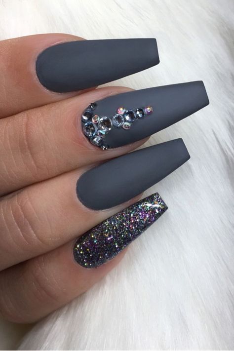 Dark Grey Nails, Nail Art Paillette, Grey Nail Art, Grey Acrylic Nails, Grey Nail Designs, Gray Nails, Coffin Nails Long, Sparkle Nails, Acrylic Nails Coffin