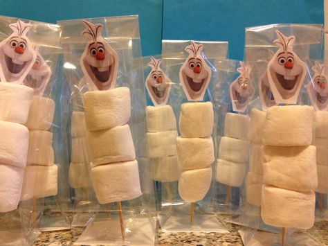 Olaf marshmallows Olaf Marshmallow, Frozen 6, Rice Crispy, Frozen Birthday, Marshmallows, Olaf, Birthday Ideas, Birthday Parties, Kindergarten