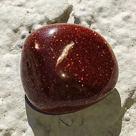 Goldstone, a man-made glass stone with copper inclusions, is a crystal of grounding, courage, and positivity. #goldstone #crystals Garnet, Copper, Stone, Crystals, Glass