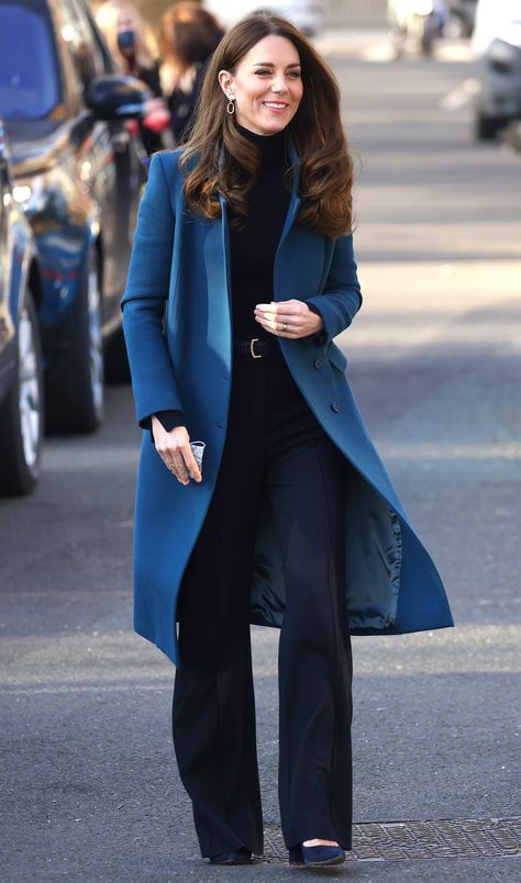 Kate Middleton Coat, Kate Middleton Stil, Kate Middleton Style Outfits, Looks Kate Middleton, Pants Trend, Queen Kate, Kate Middleton Outfits, Princess Kate Middleton, Middleton Style