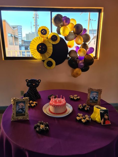 Caroline Birthday Party, Coraline Party Ideas, Coraline Party Decorations, Coraline Birthday Party Ideas, Coraline Party, Coraline Birthday, Halloween Coraline, Third Birthday Party, Birthday Party Theme Decorations